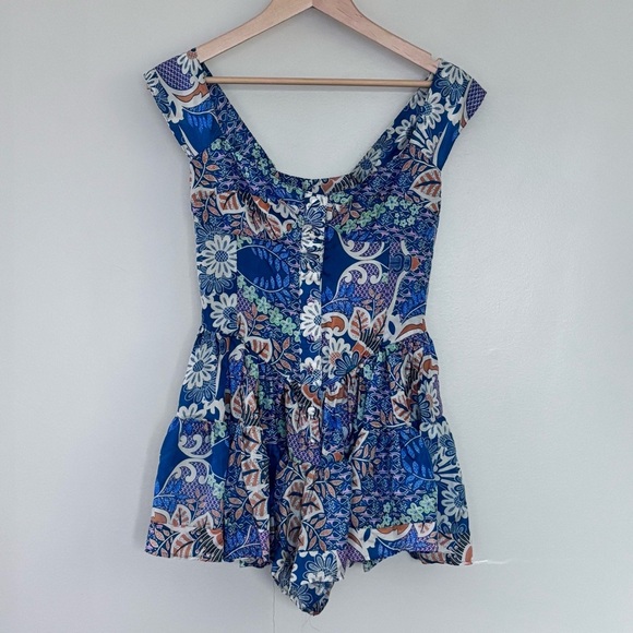 NWT Vanessa Mooney The Elisabeth Daisy Silk Blue Floral Romper Size Small - Picture 2 of 10